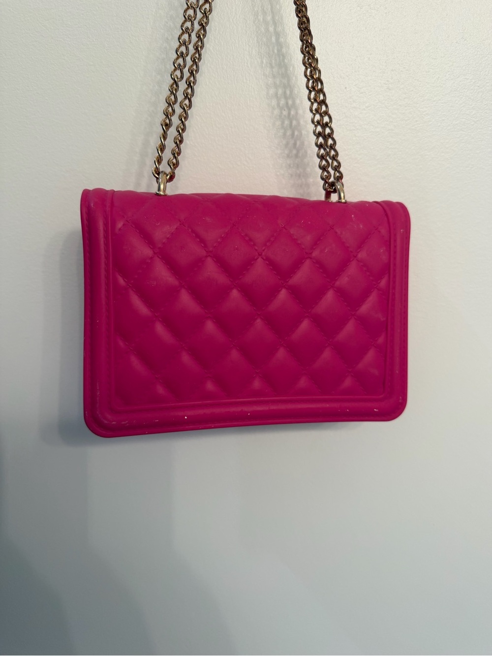 Quilted Hot Pink Chain Shoulder Bag - Picture 4 of 6